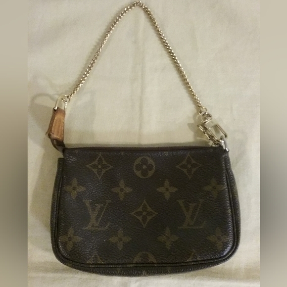 Authentic Louis Vuitton Mini Pochette Purse - Picture 1 of 9